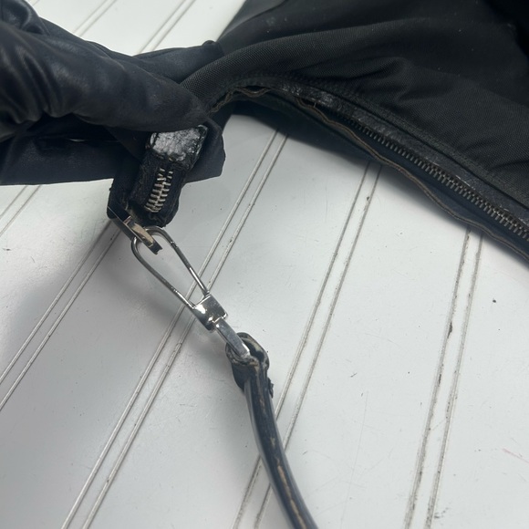 Gucci Nylon Small Shoulder Bag Black Zip Hobo Purse - Picture 8 of 13